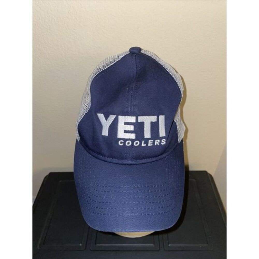 Yeti Coolers Trucker Style Snapback Cap Adjustable Hat Navy Blue White Mesh Back